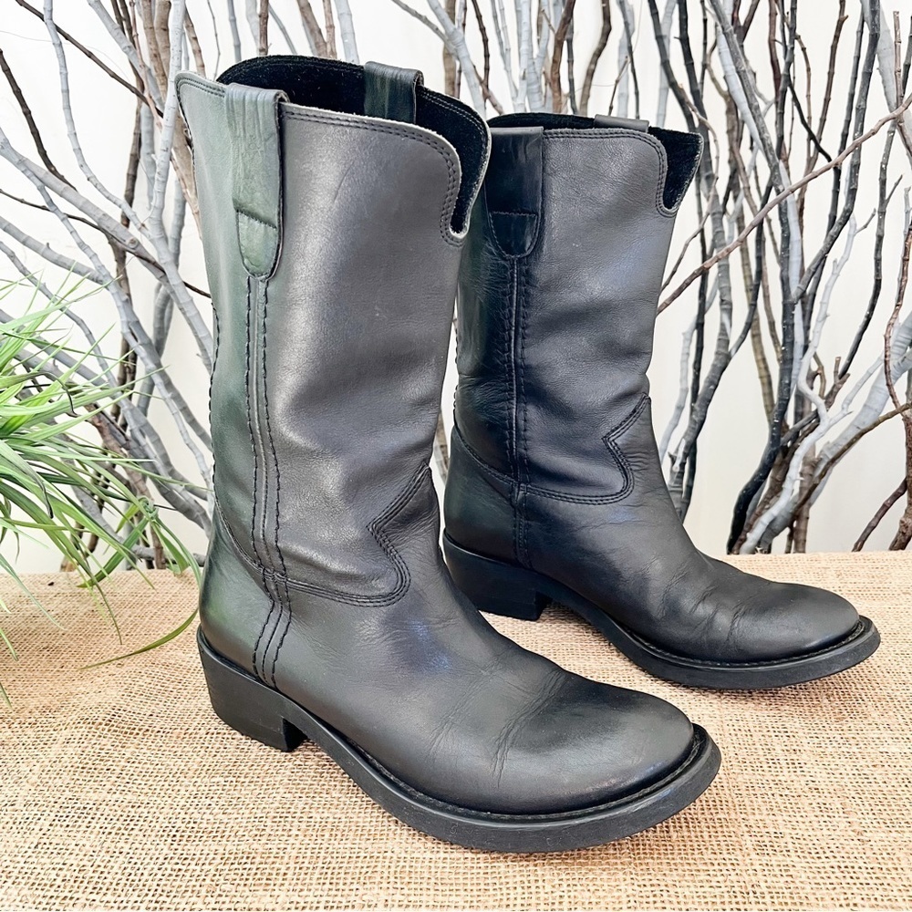 Venise Collection Black Western Pull On Leather Boots